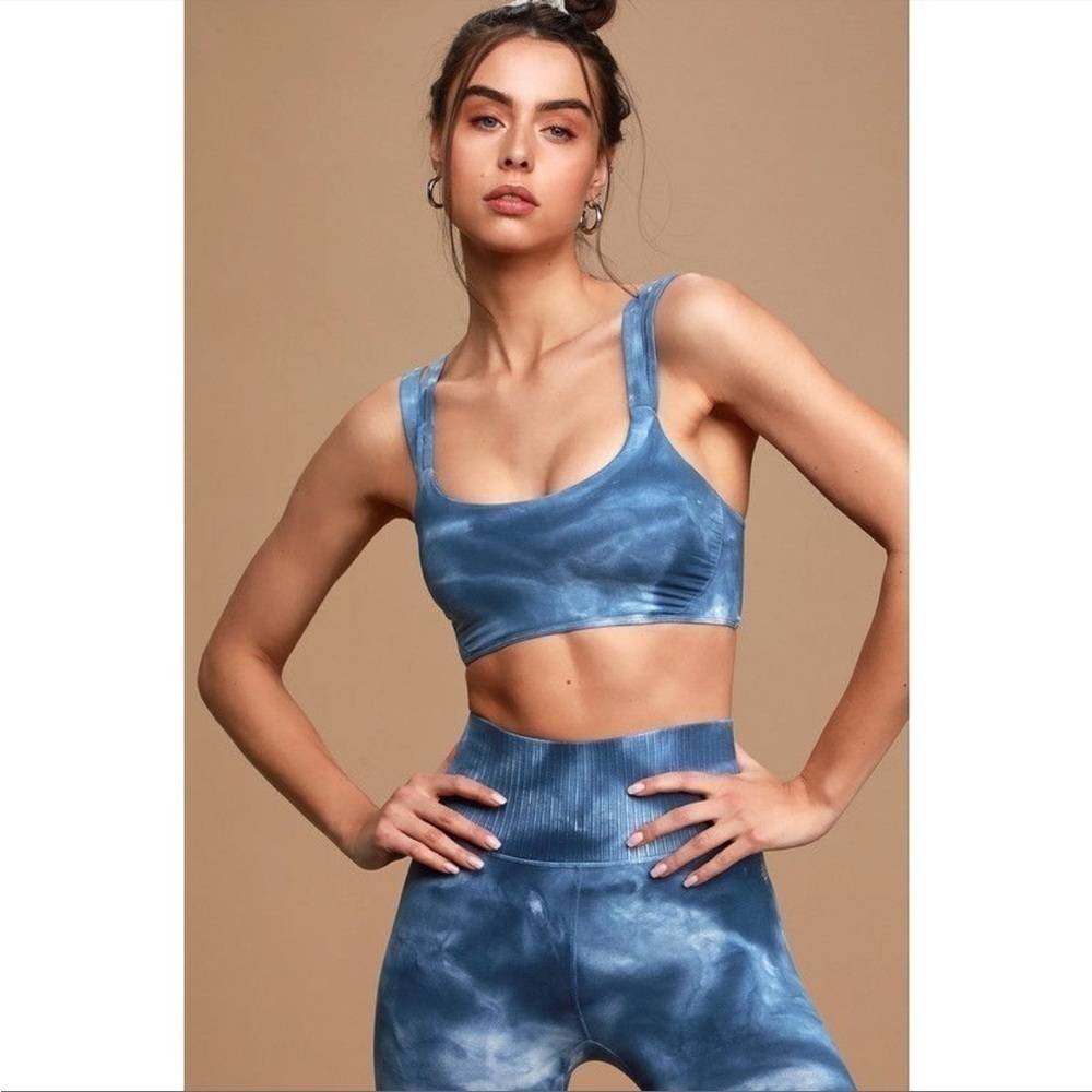 FREE PEOPLE On The Radar Blue Tie Dye Medium Impact Sports Bra